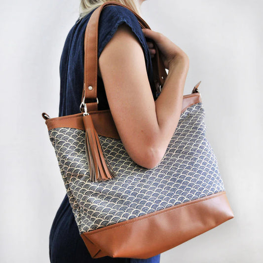 Shoulder Bag Wave Design